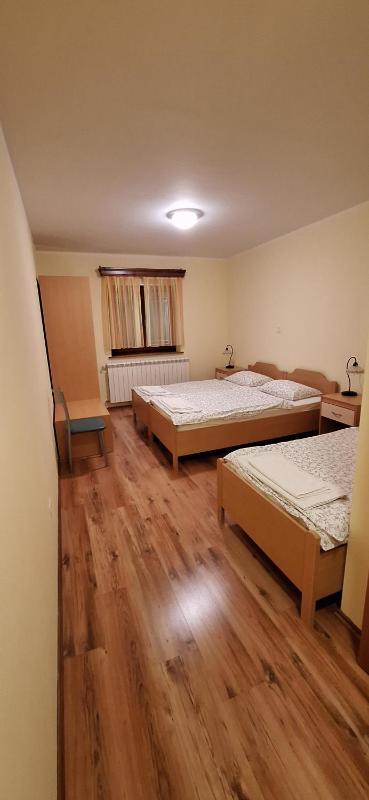 Classic Triple Room image 2