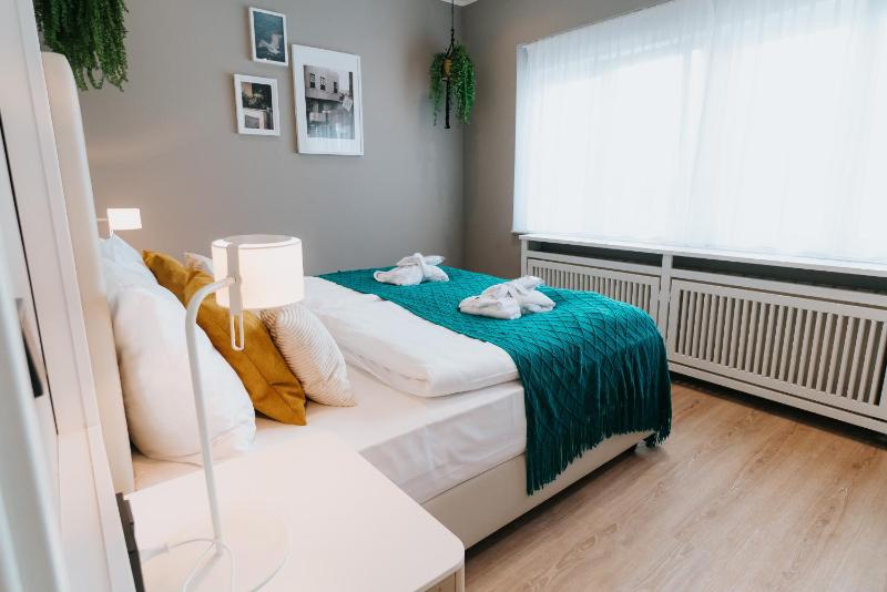 Suite with Spa Bath image 3