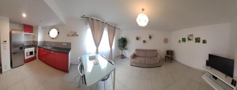 One-Bedroom Apartment image 3