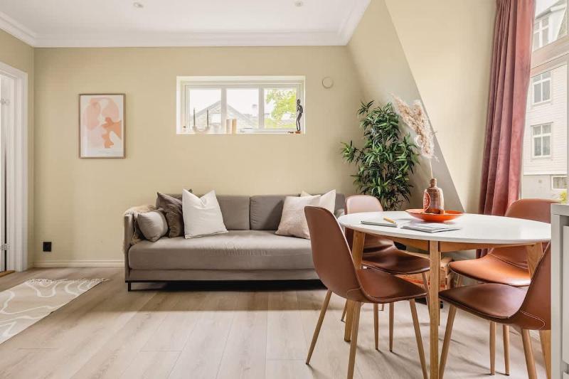 Dinbnb Apartments I New 2021 I SONOS and SMART TV - image 1