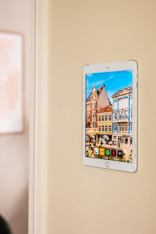 Dinbnb Apartments I New 2021 I SONOS and SMART TV - image 9
