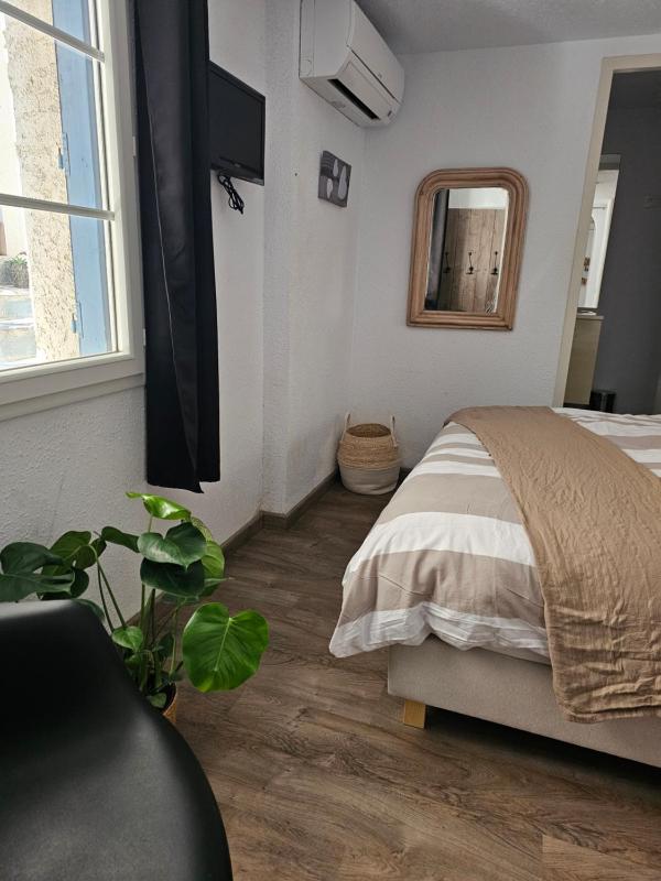 Apartment without Balcony image 4