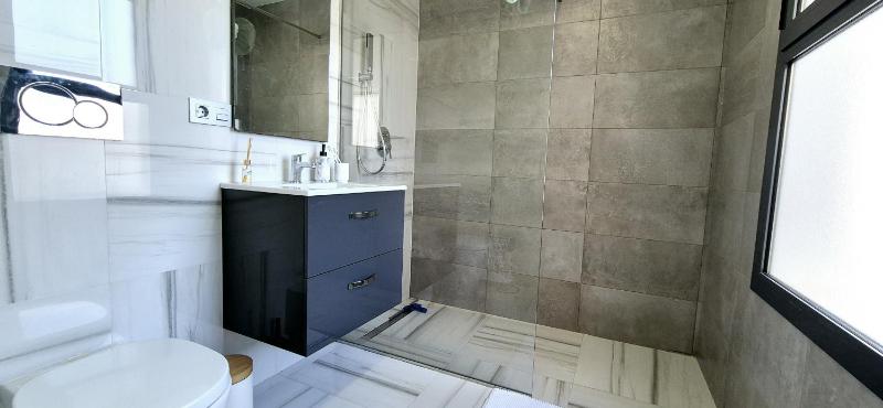 House Oasis Hill - image 15