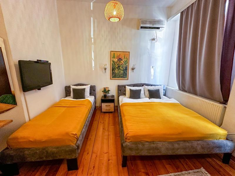 Triple Room image 4