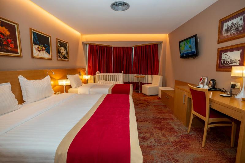 Triple Room image 1
