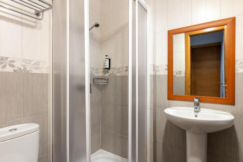 One-Bedroom Apartment (3 Adults) image 4