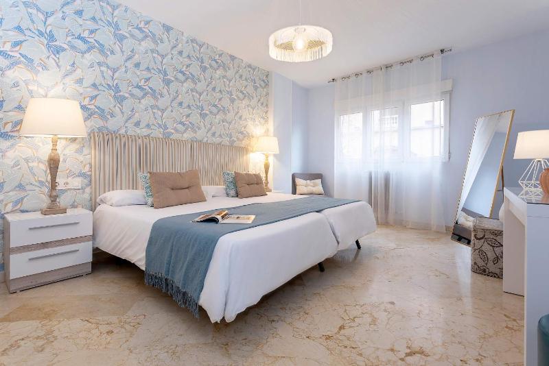 Superior Apartment image 3