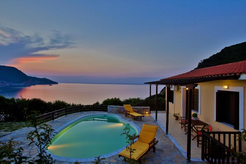 Porto Skopelos Villas - image 3