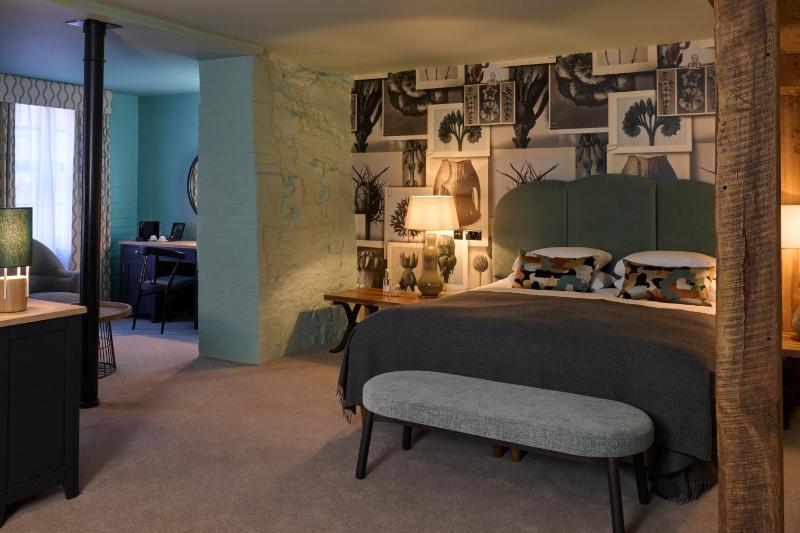 Junior Suite image 1