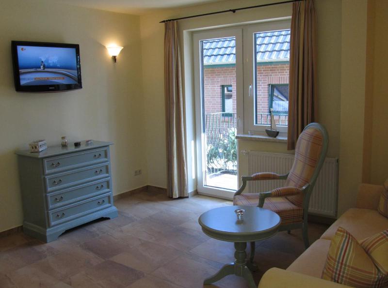 Two-Bedroom Apartment 44RB04 image 1