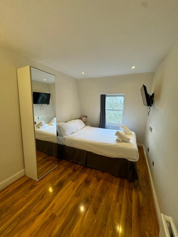 Budget Double Room image 1