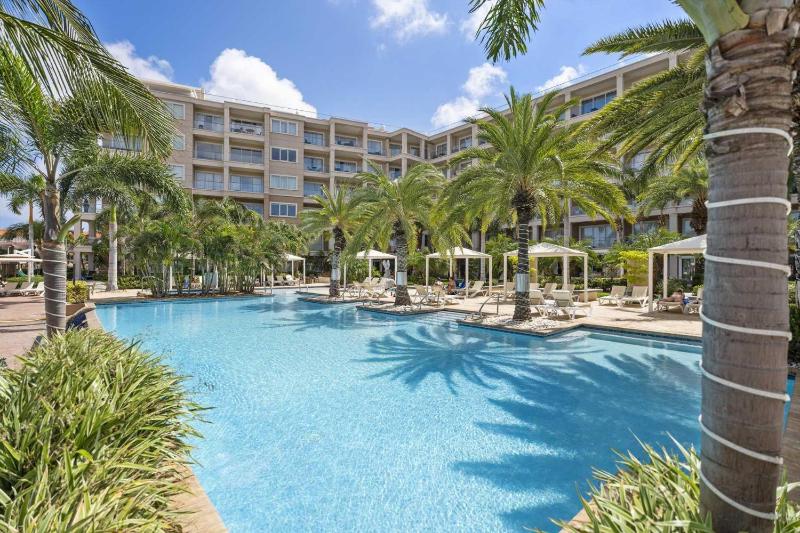 Beach View - Royal Beach View 2BR condo - LV509 - image 15