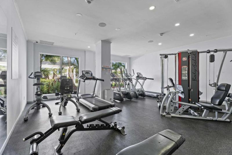 Eagle Beach-Private pool-Outdoor Deluxe townhome11 - image 3
