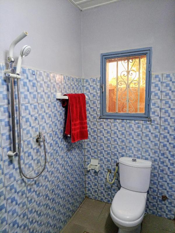 Résidence Privée 1 Chambre et Salon à la Zone du Bois - image 2