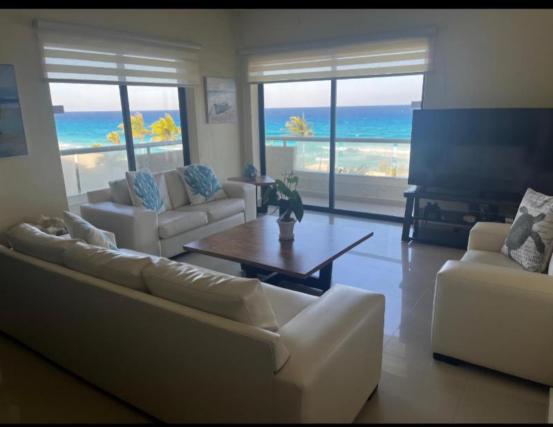 Luxury Ocean Front with Activities & Entertainment - image 12