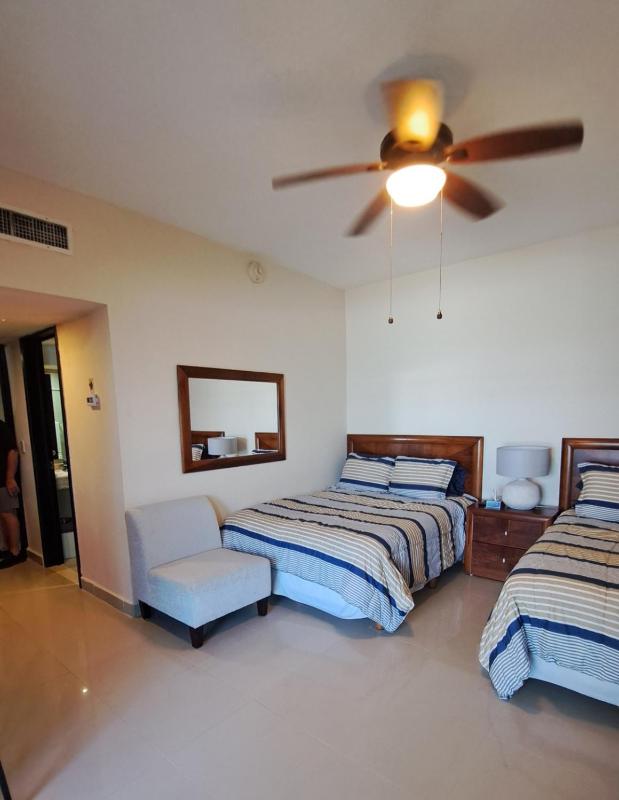 Luxury Ocean Front with Activities & Entertainment - image 6