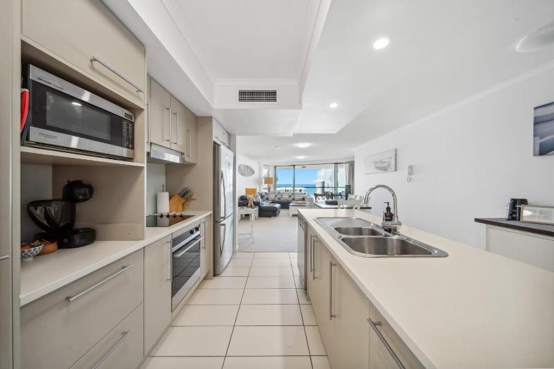 Seaside Serenity - Apartment Ocean Views - image 30