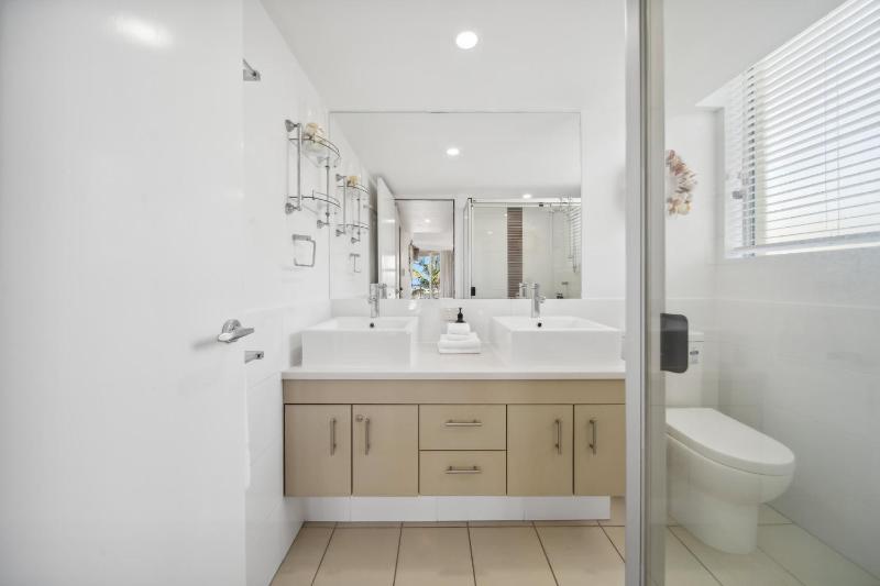 Seaside Serenity - Apartment Ocean Views - image 29