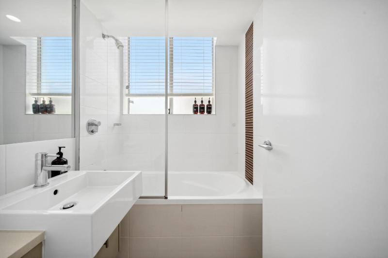 Seaside Serenity - Apartment Ocean Views - image 20