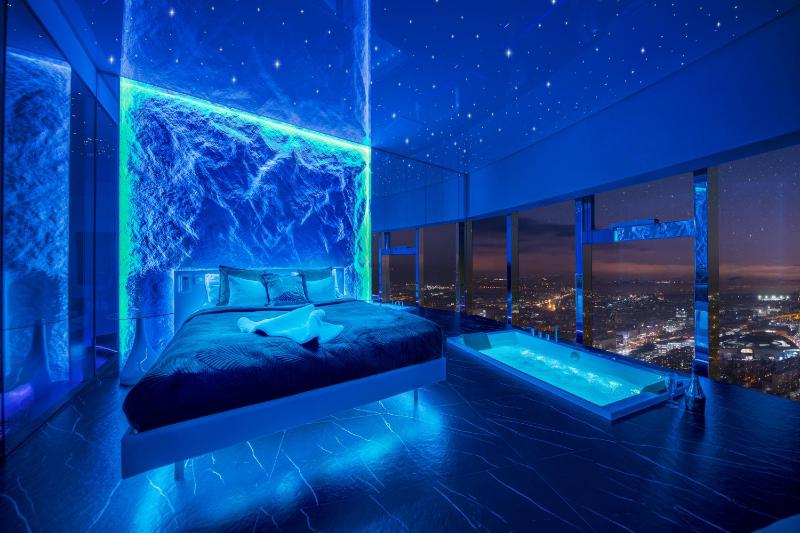 Apartamenty Sky Tower z Jakuzzi Przy Oknie by BQQK - image 42