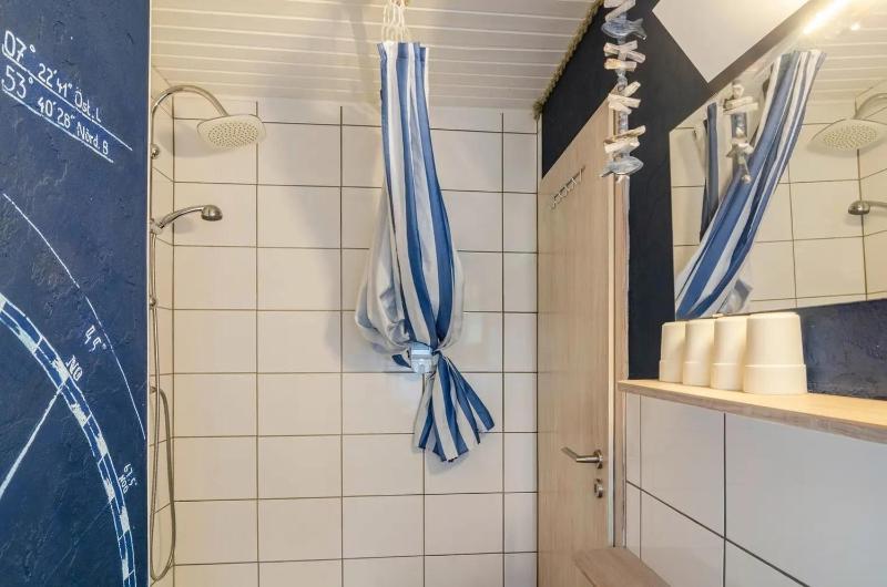 Ferienwohnung Kira - image 21