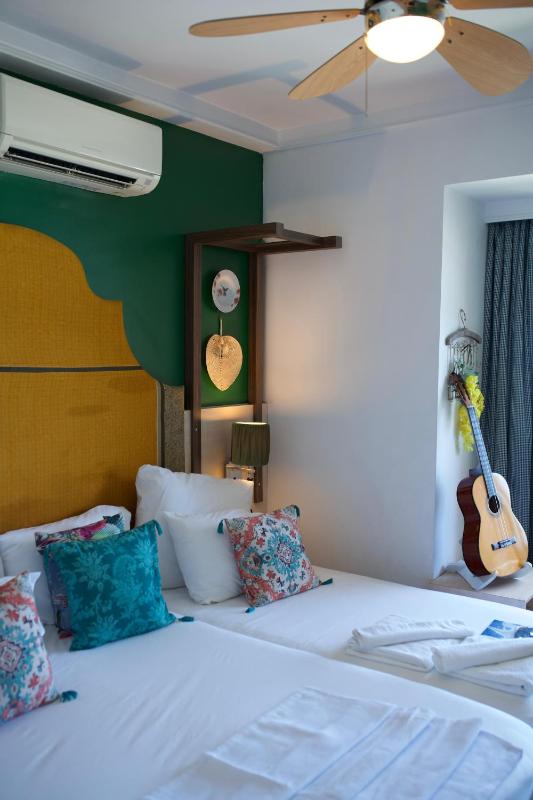 Double Room with Sea View image 1