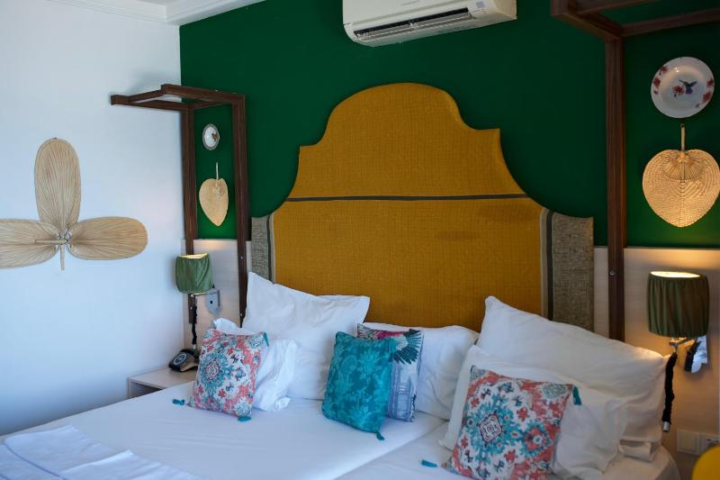 Double Room with Sea View image 3
