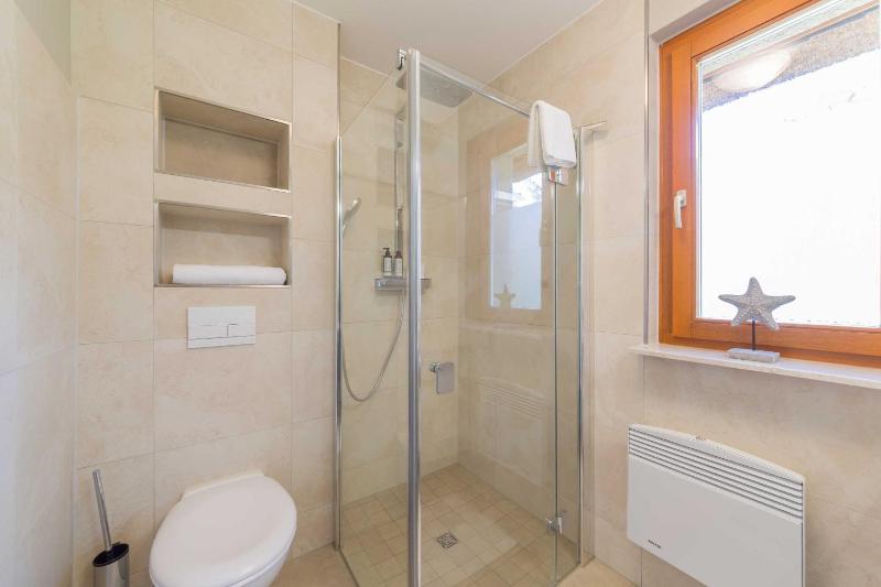 Two-Bedroom Holiday Home -02 image 2
