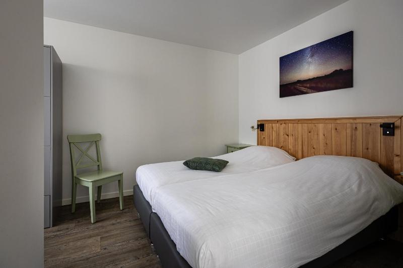 Apartment with Sauna and Shower image 4