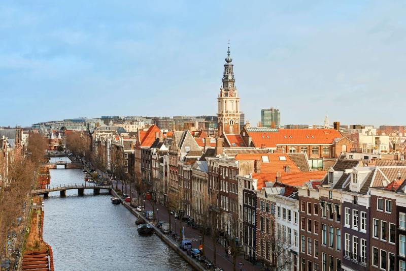 Canal View Suite image 2