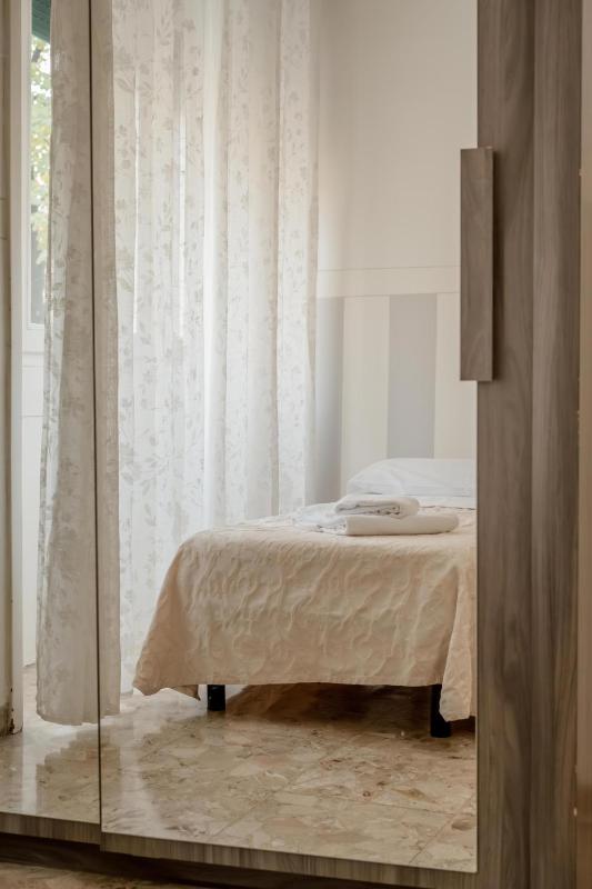 Triple Room with Private External Bathroom image 2