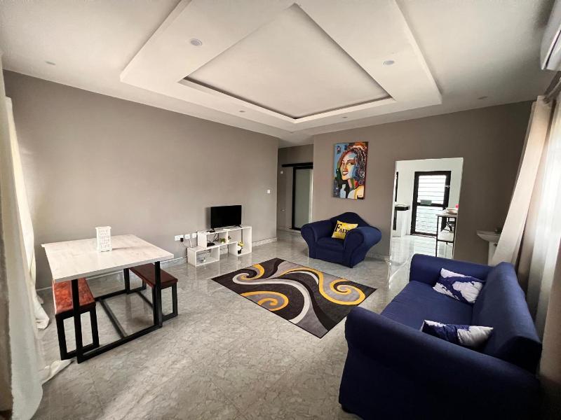 Salama Apartments - image 1