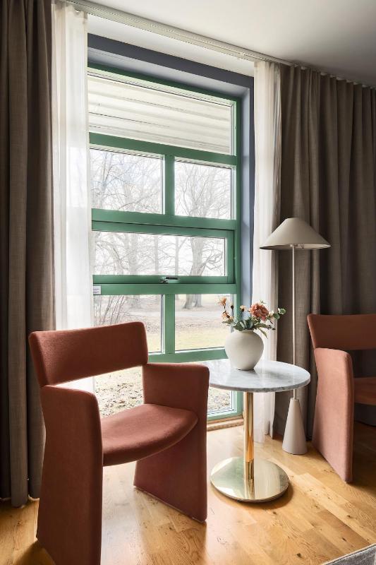 Standard Double or Twin Room image 2