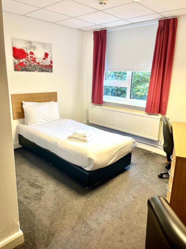 Single Room image 1