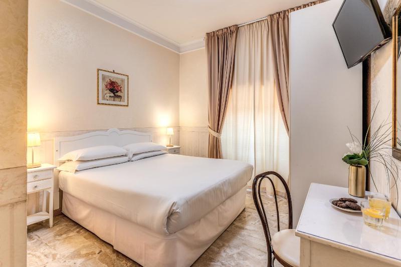 Double or Twin Room image 1