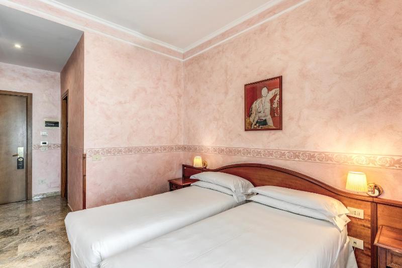 Superior Double or Twin Room image 3