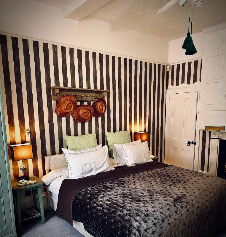 Deluxe King or Twin Room - First Floor image 4