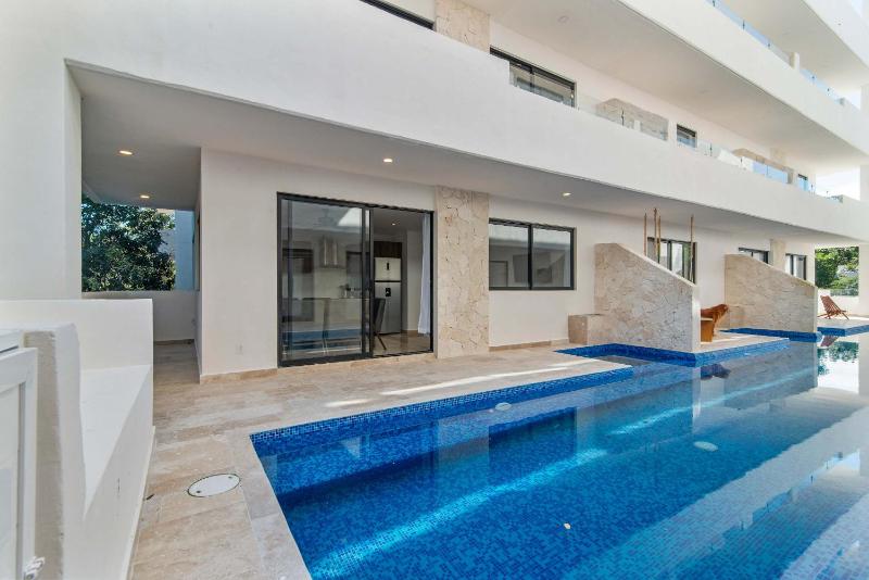 Aldea Zama Luxury 2-BR Apt with Pool & Gym - image 2