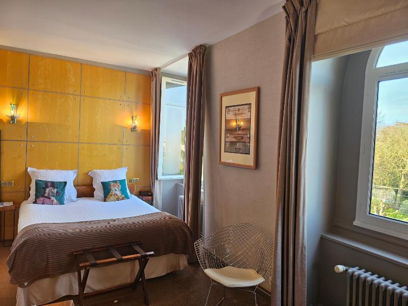 Privilege Double Room image 4