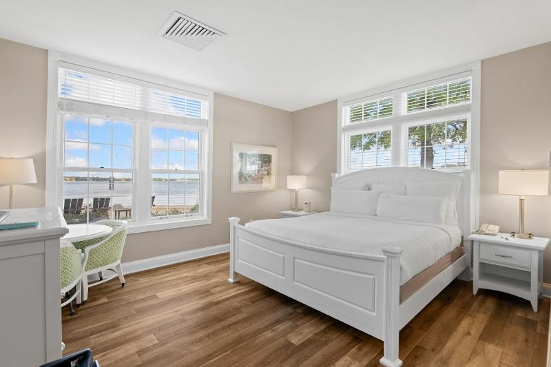 King Room image 1
