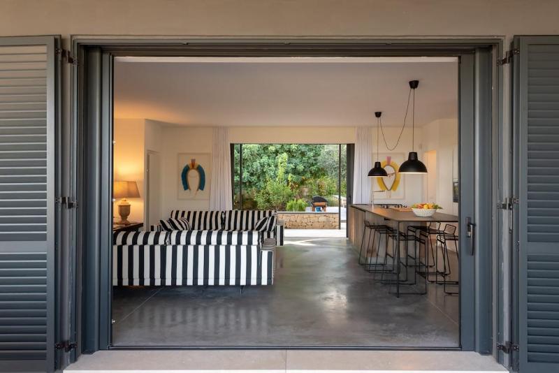 Villa Vogue - IsulaTravel - image 11