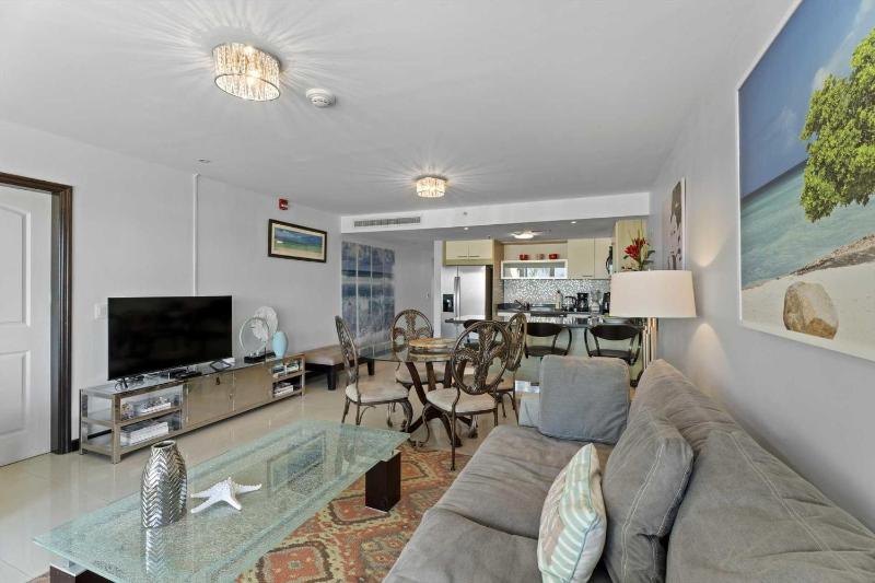 Beachfront - Eagle Beach - Sapphire 2BR condo E322 - image 16