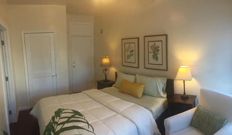 Apartment Queen image 2