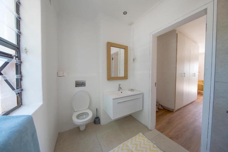 Cottage Sauvignon - image 8