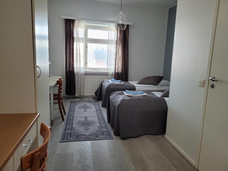 Twin Room image 1