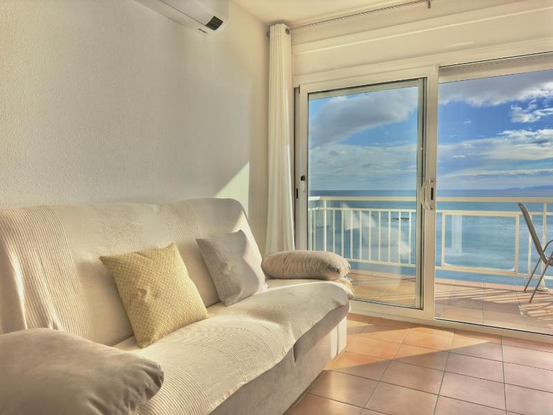 One-Bedroom Apartment image 3