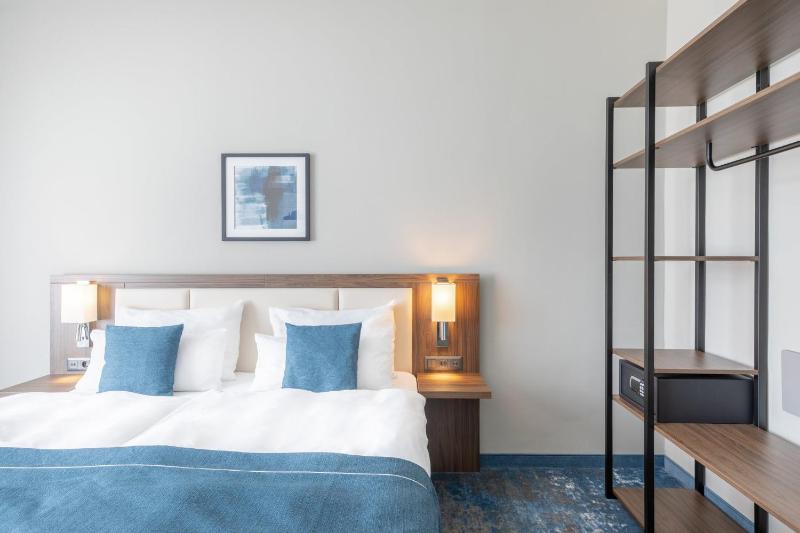 Standard Room image 3