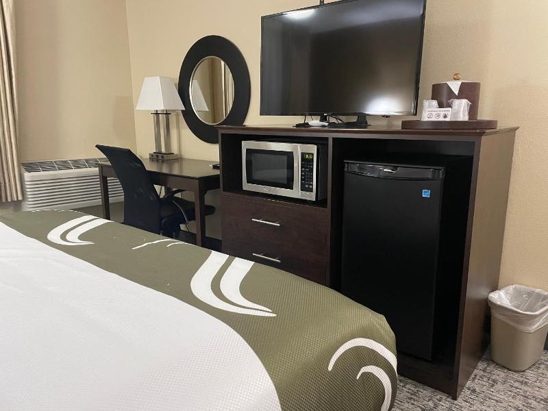 King Room - Non-Smoking image 1