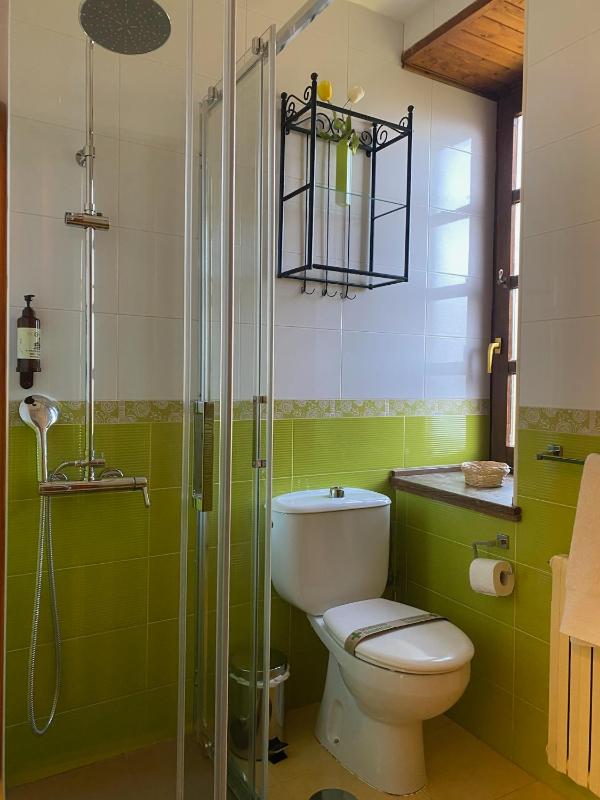 One-Bedroom Apartment (2 - 4 People) image 4