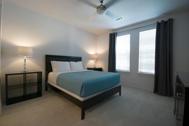 Spectacular Apartments by BCA Furnished Apartments Spec1B 416 A - image 38